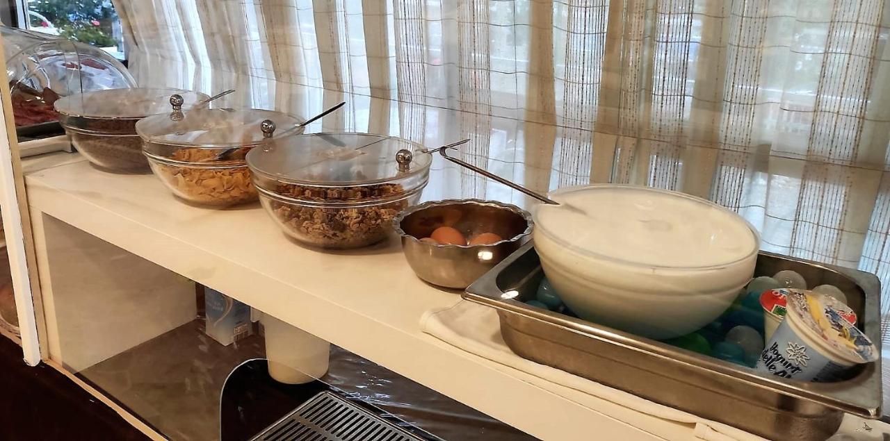Mantovani Hotel Mariu Rimini Kültér fotó